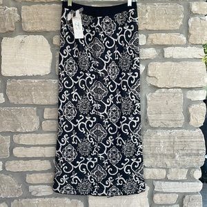 PERUVIAN CONNECTION
(S) REVERSIBLE TEXTILE
SKIRT. NWT.